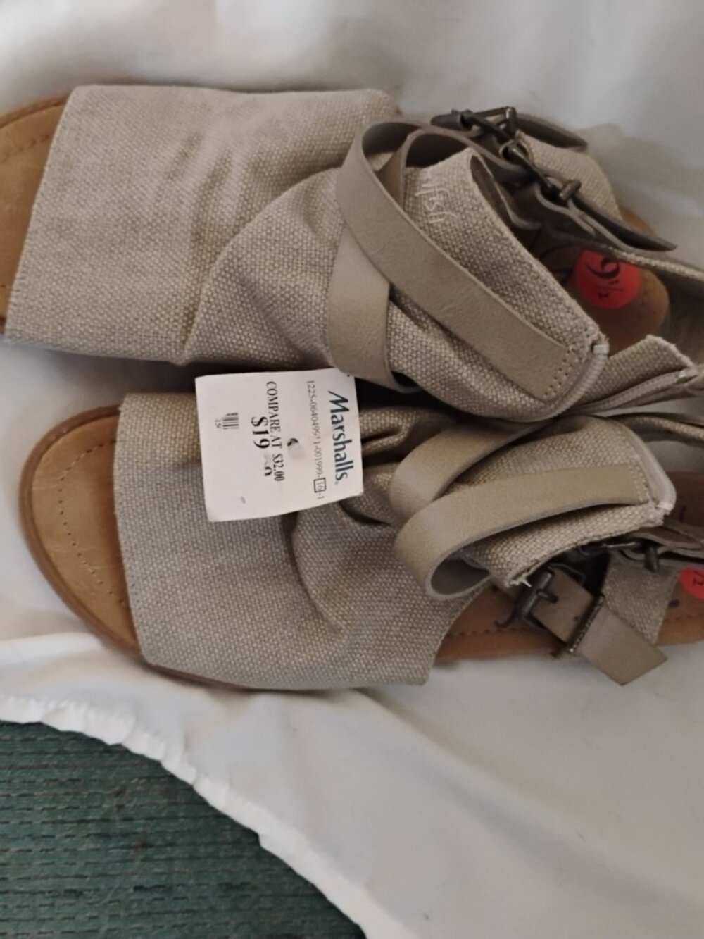 Blowfish Malibu | Gray Flat Sandals with Zipper | Size 9.5 | NWT - Picture 5 of 8